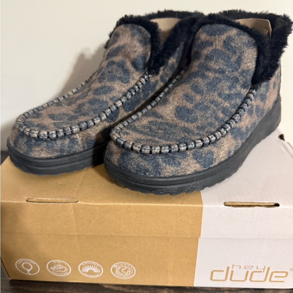 Hey Dude Denny Leo Nut Booties
